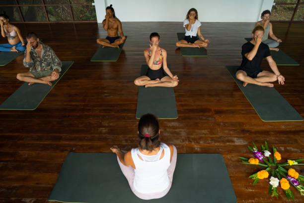 Comment vivre du yoga