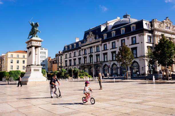 Formation naturopathie clermont ferrand