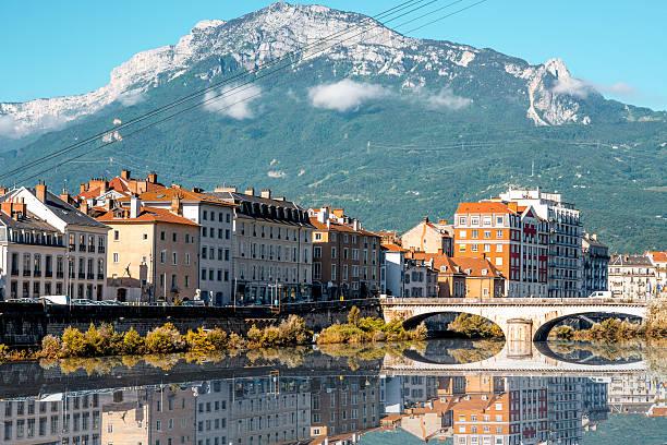 Formation naturopathie grenoble